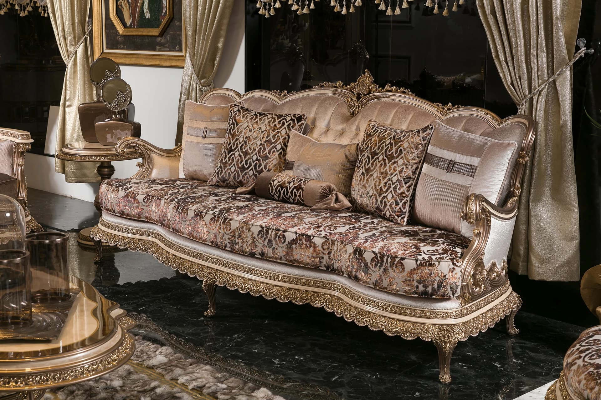 Zümrüt Krem Klasik Koltuk Takımı